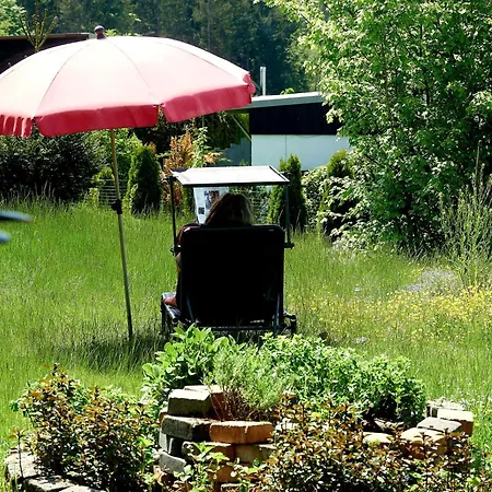 Nyaraló In Mit Garten Und Seeblick By Interhome *